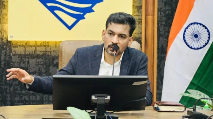 अतिक्रमण, अवैध फैक्ट्री और आपदा कार्यों में अनियमितता पर डीएम सख्त, अधिकारियों को दिए जांच के निर्देश; समाधान दिवस में 150 से अधिक शिकायतें प्राप्त, डीएम ने दिए समयबद्ध एवं गुणवत्तापूर्ण निस्तारण के निर्देश