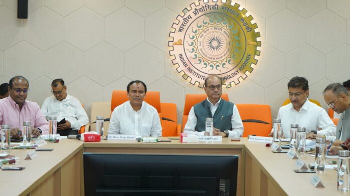 एनईपी के क्रियान्वयन में तेजी लायें विश्वविद्यालयः डाॅ. धन सिंह रावत