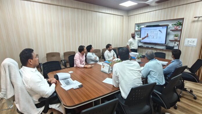 धामी सरकार का विकास पर फोकस, मास्टर प्लान से अवैध निर्माण तक सचिव आवास ने की समीक्षा