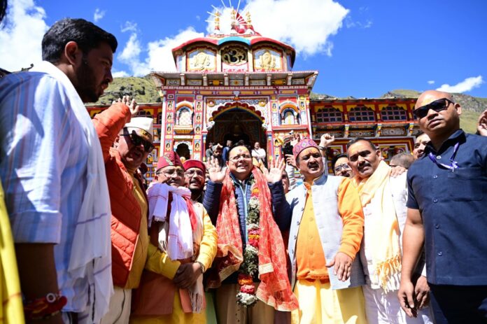 श्री बदरीनाथ धाम में मुख्यमंत्री ने की पूजा-अर्चना, मास्टर प्लान के कार्यों का लिया जायजा