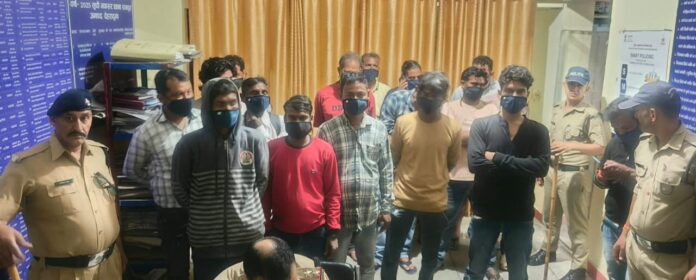 शराबियों की बारात लेकर फिर थाने पहुँची दून पुलिस की बस सेवा