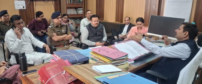 जनसुरक्षा एवं यातायात व्यवस्था को लेकर जिला प्रशासन सख्त, पल्टन बाजार में सुबह 11 से शाम 7 बजे तक वाहनों का प्रवेश प्रतिबंधित; अतिक्रमण पर एक्शन