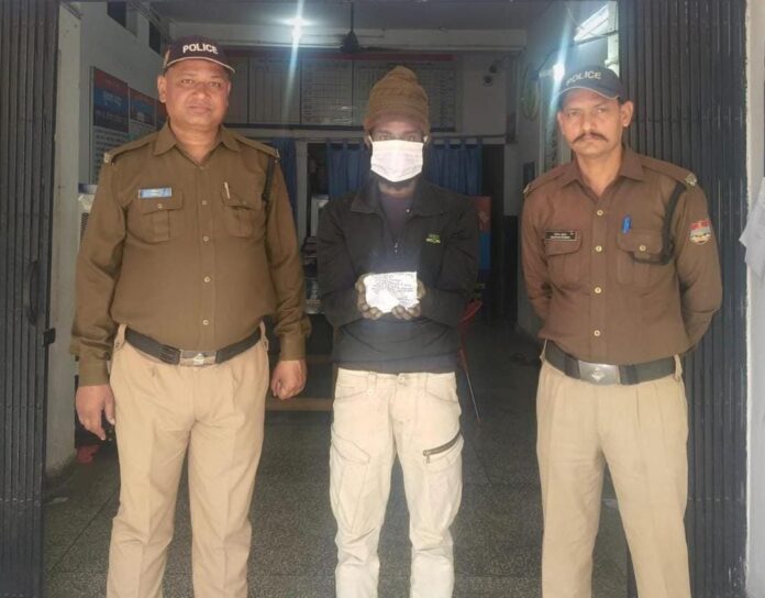 अलग-अलग थाना क्षेत्रों से गैंगस्टर सहित 04 नशा तस्करो को दून पुलिस ने किया गिरफ्तार
